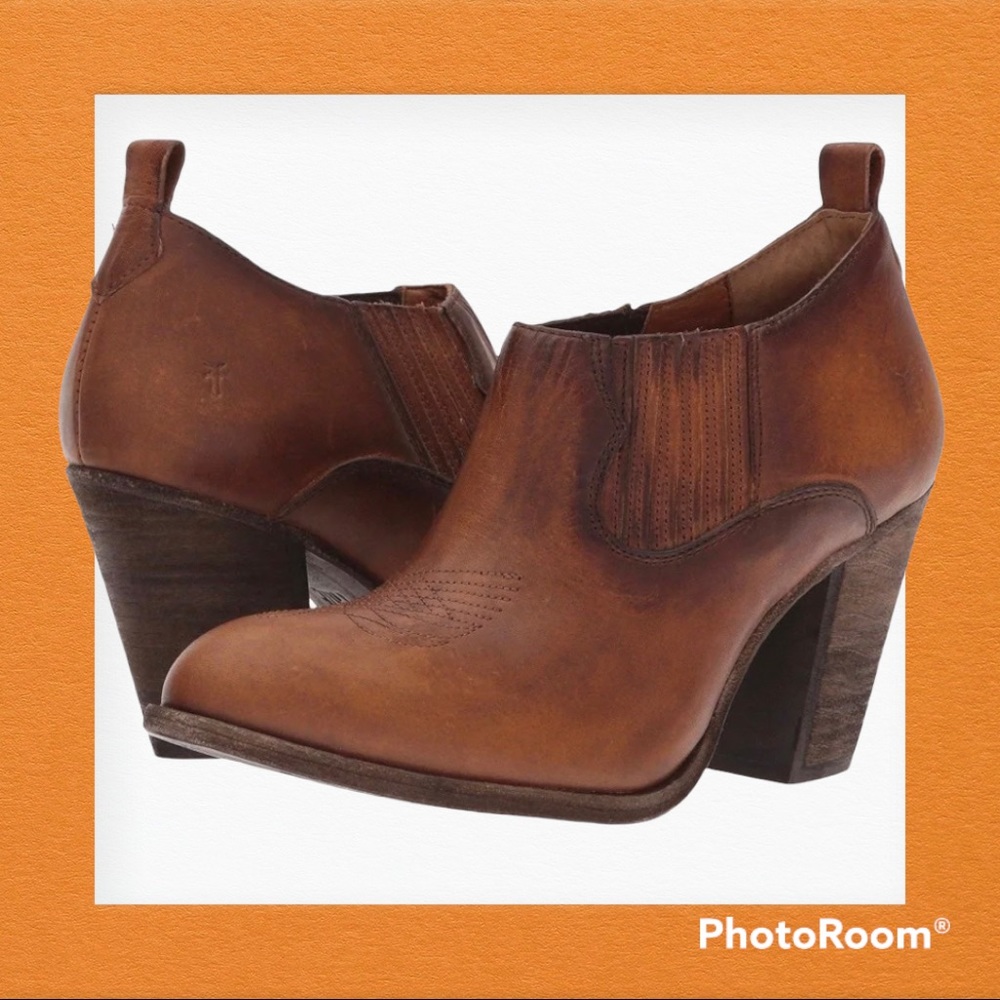 NIB Frye Boots Size 8.5
